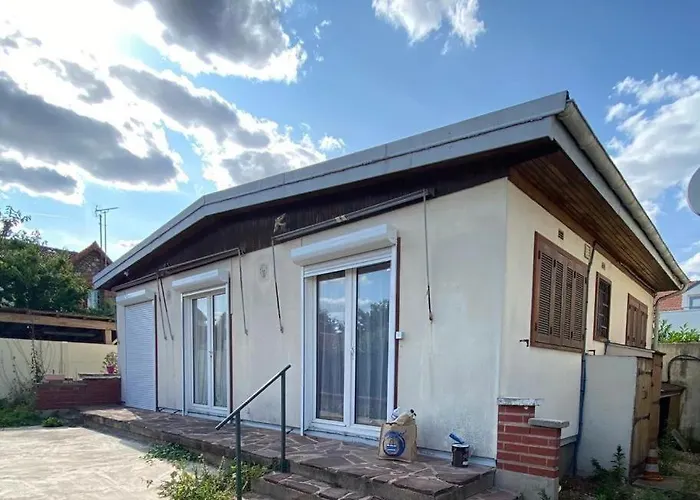 Charmante Maison Individuelle *